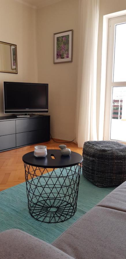 Apartments Marzic Pag Town Bagian luar foto