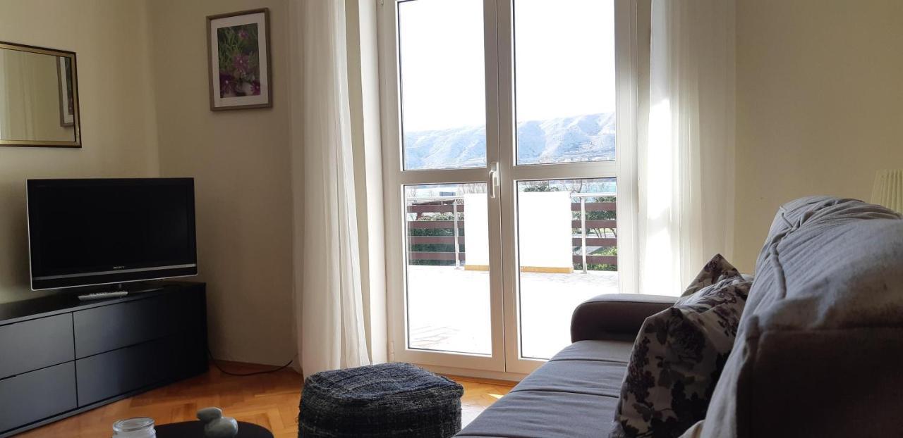 Apartments Marzic Pag Town Bagian luar foto