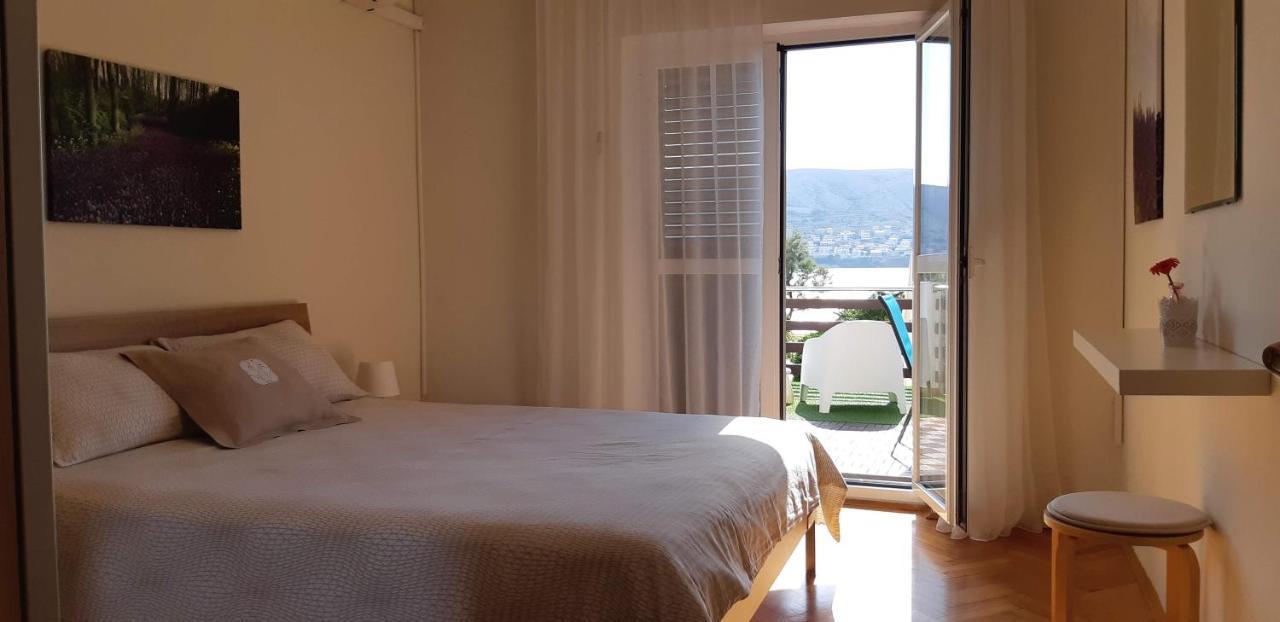 Apartments Marzic Pag Town Bagian luar foto