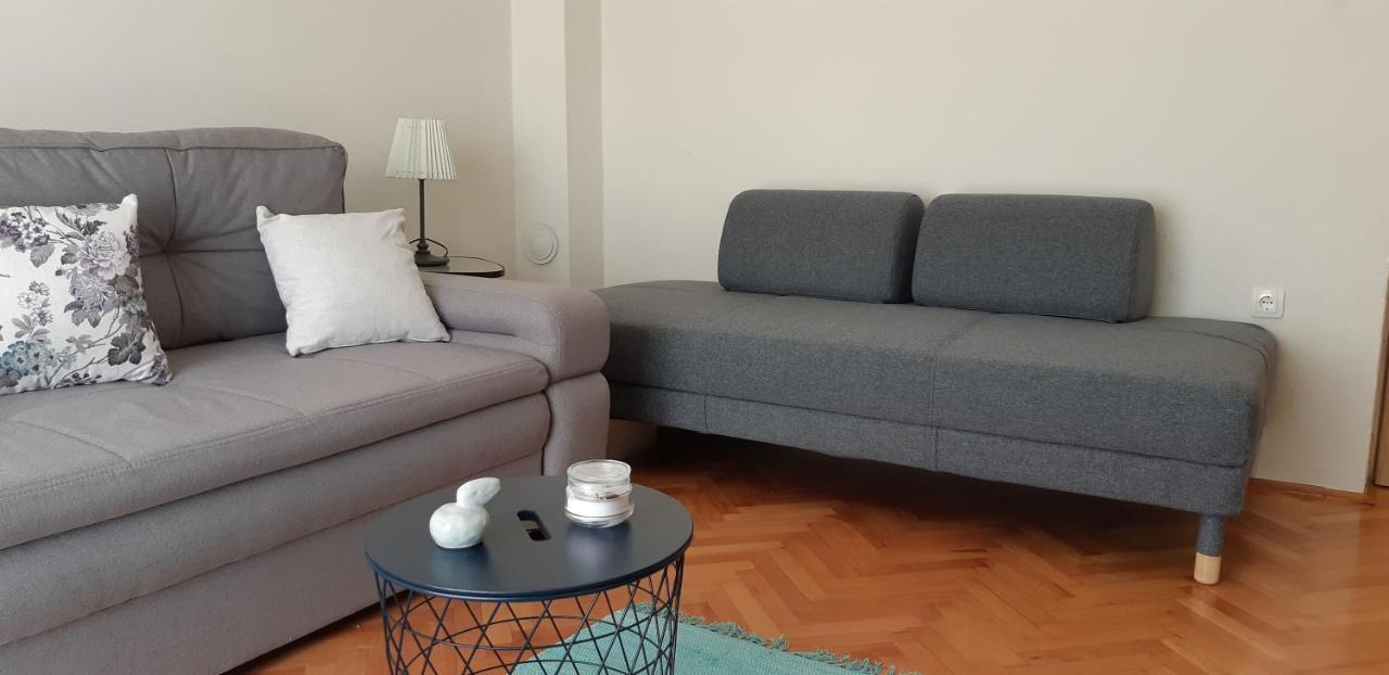 Apartments Marzic Pag Town Bagian luar foto