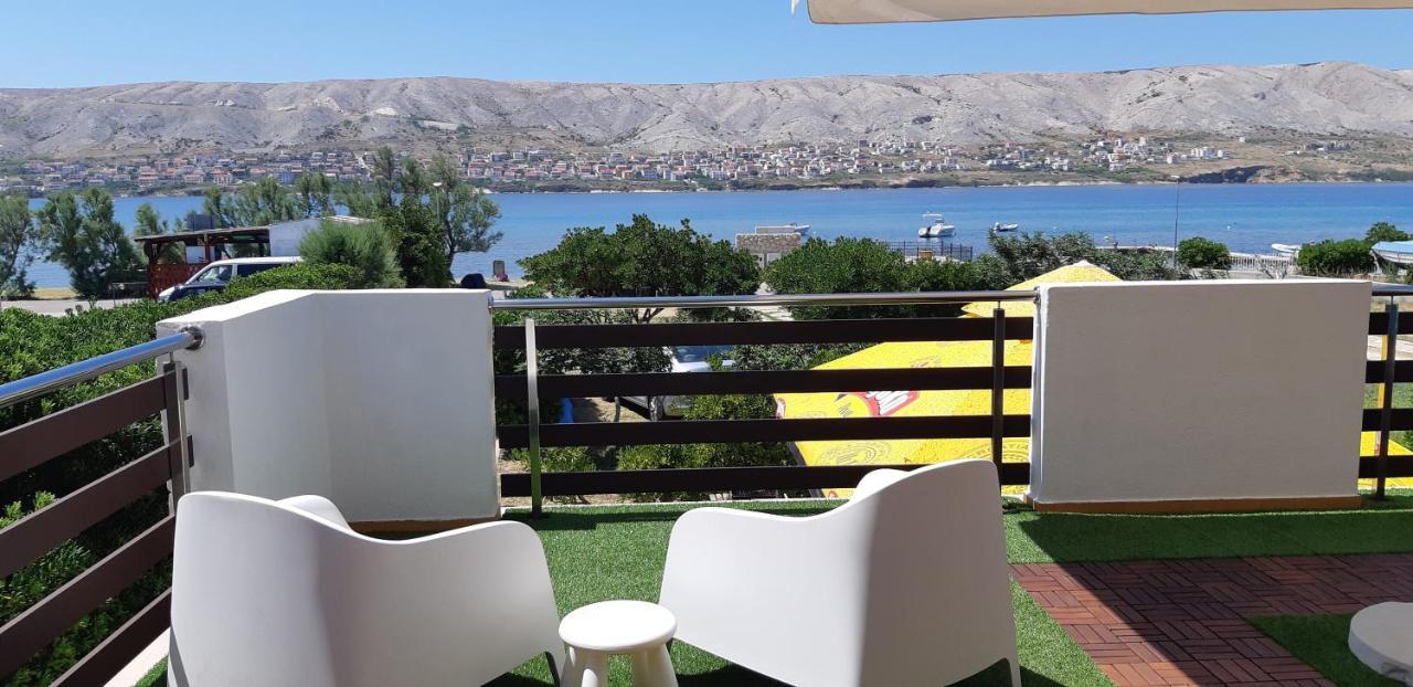 Apartments Marzic Pag Town Bagian luar foto