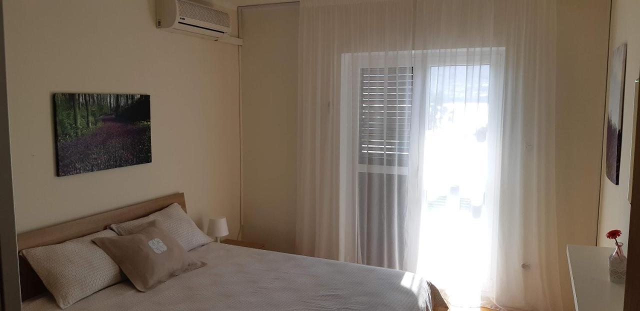 Apartments Marzic Pag Town Bagian luar foto