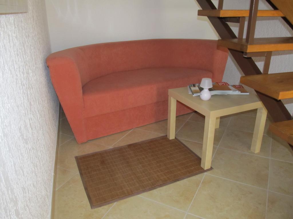 Apartments Marzic Pag Town Bagian luar foto
